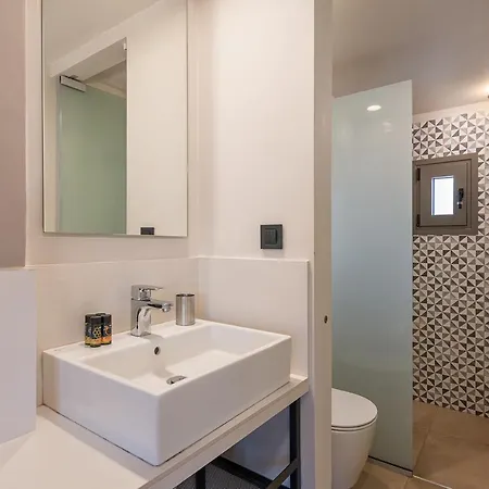 By Kalomirakis Family Aparthotel 3*