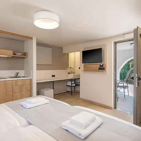 Aparthotel By Kalomirakis Family