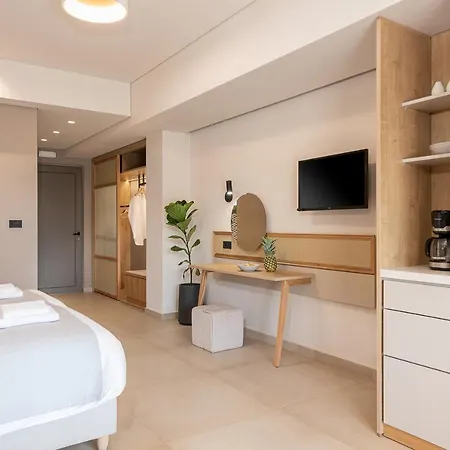 By Kalomirakis Family Aparthotel 3*